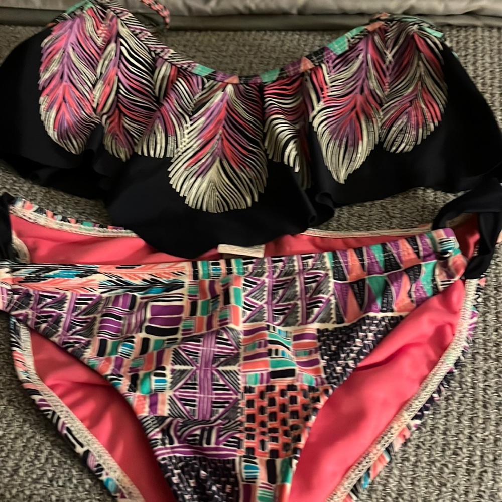 Candies bikini. Size S top size M bottom. In great condition.